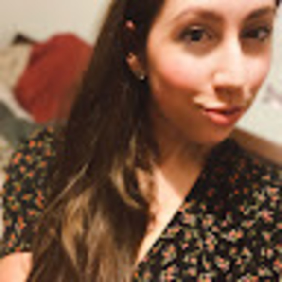 Meet your Posher, Amanda - Picture 1 of 1
